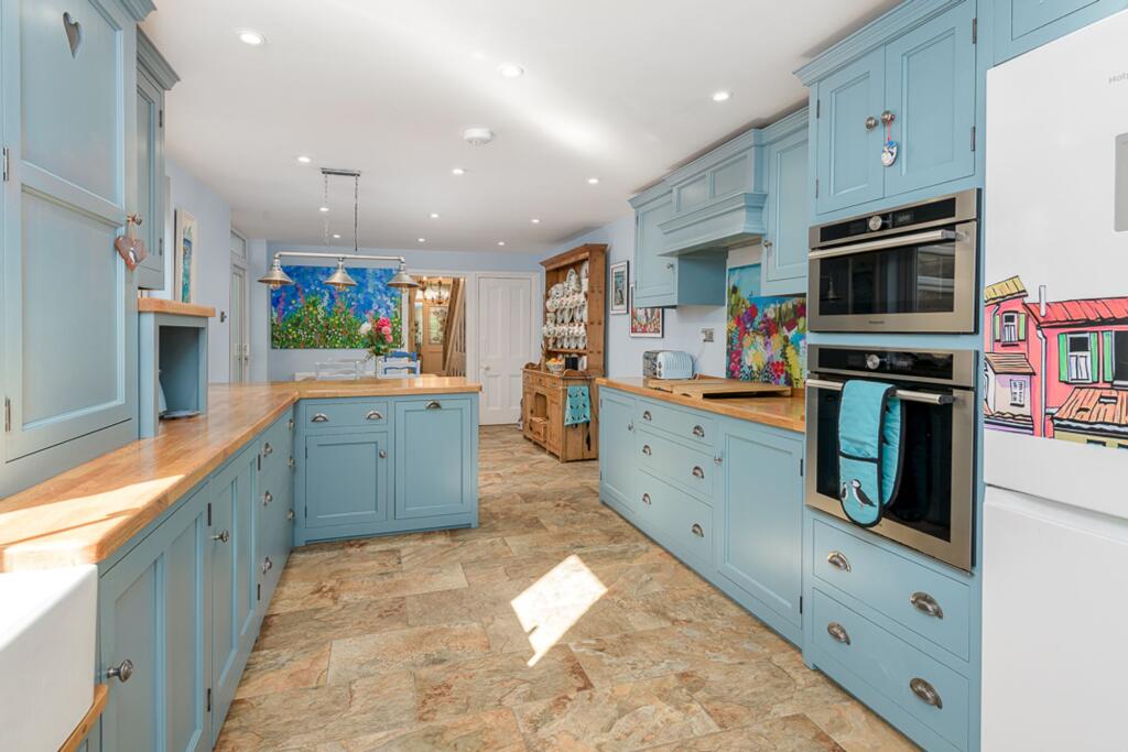 House in Peterborough, City of Peterborough - View 2