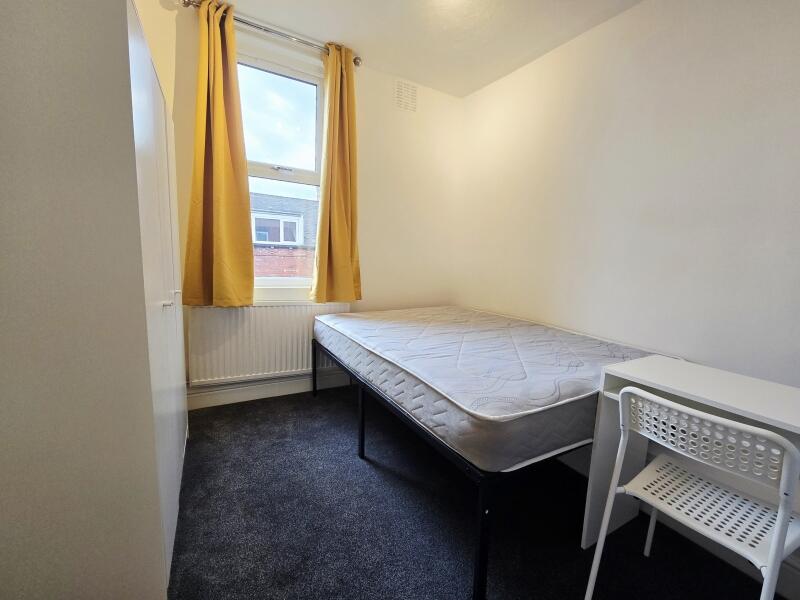 House in Leeds, West Yorkshire - More