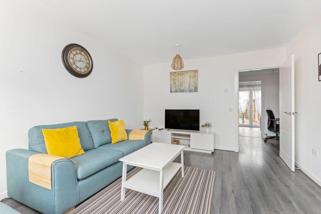 2 Heath Walk, Muirhouse, Edinburgh, EH4 4UY photo 3