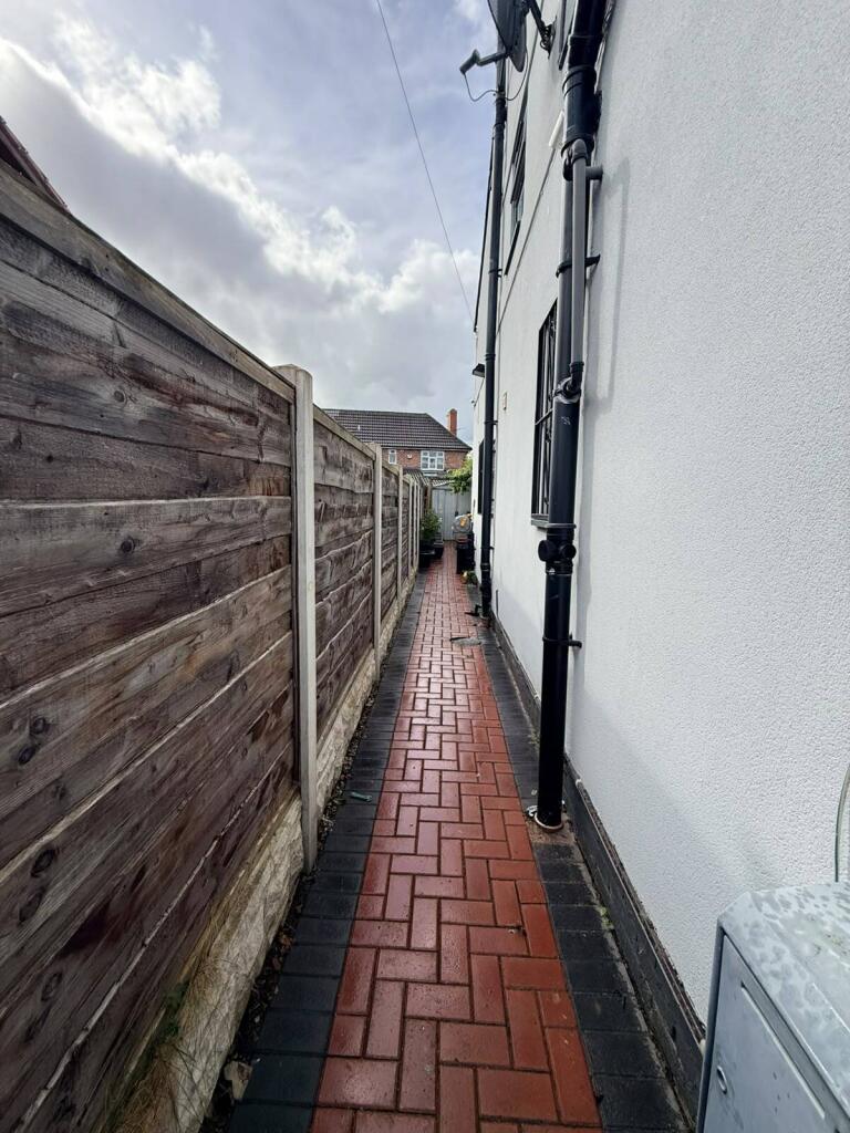 House in Manchester, Greater Manchester - View 5