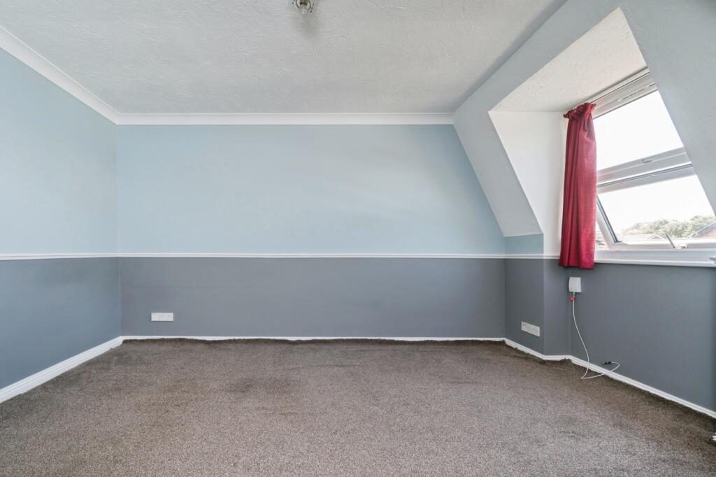 Apartment in Southampton - View 4