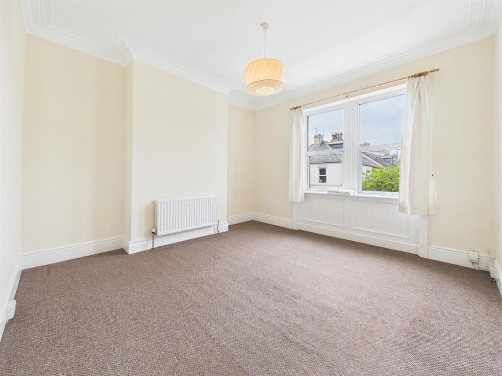 Apartment in North Tyneside, Cullercoats - View 5