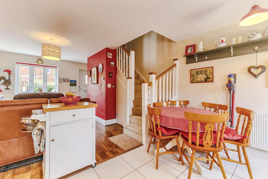 House in Stratford-on-Avon, Kineton - More