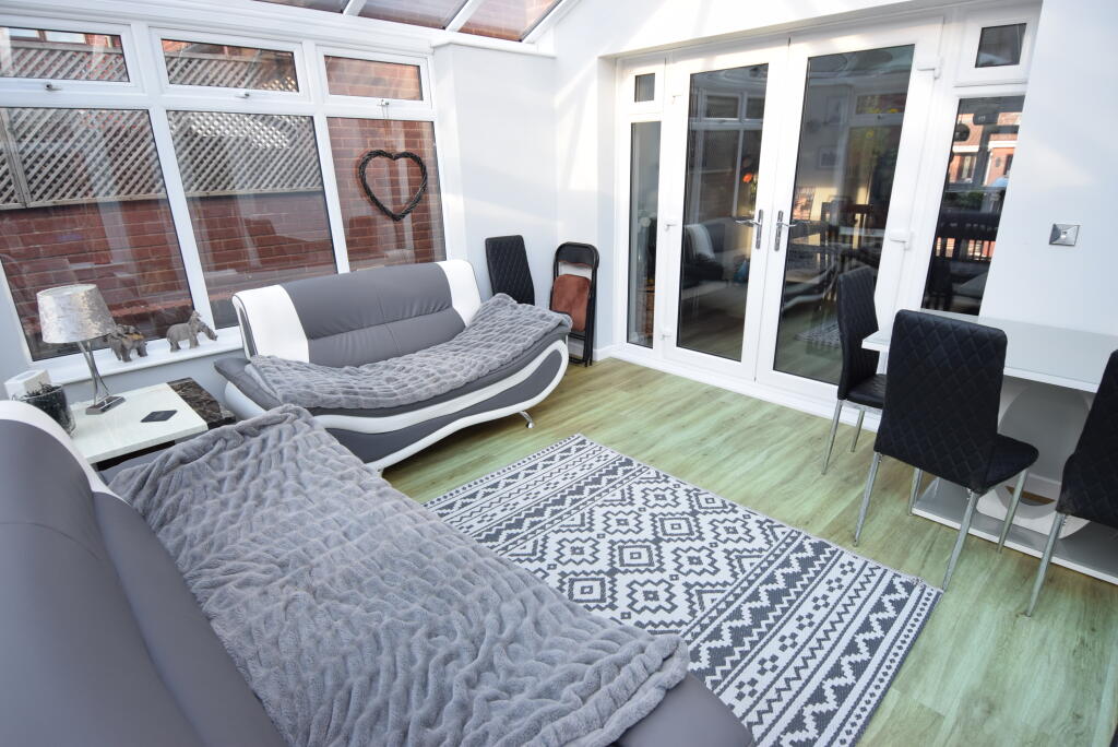 House in New Forest, Parsonage Park, Fordingbridge - More