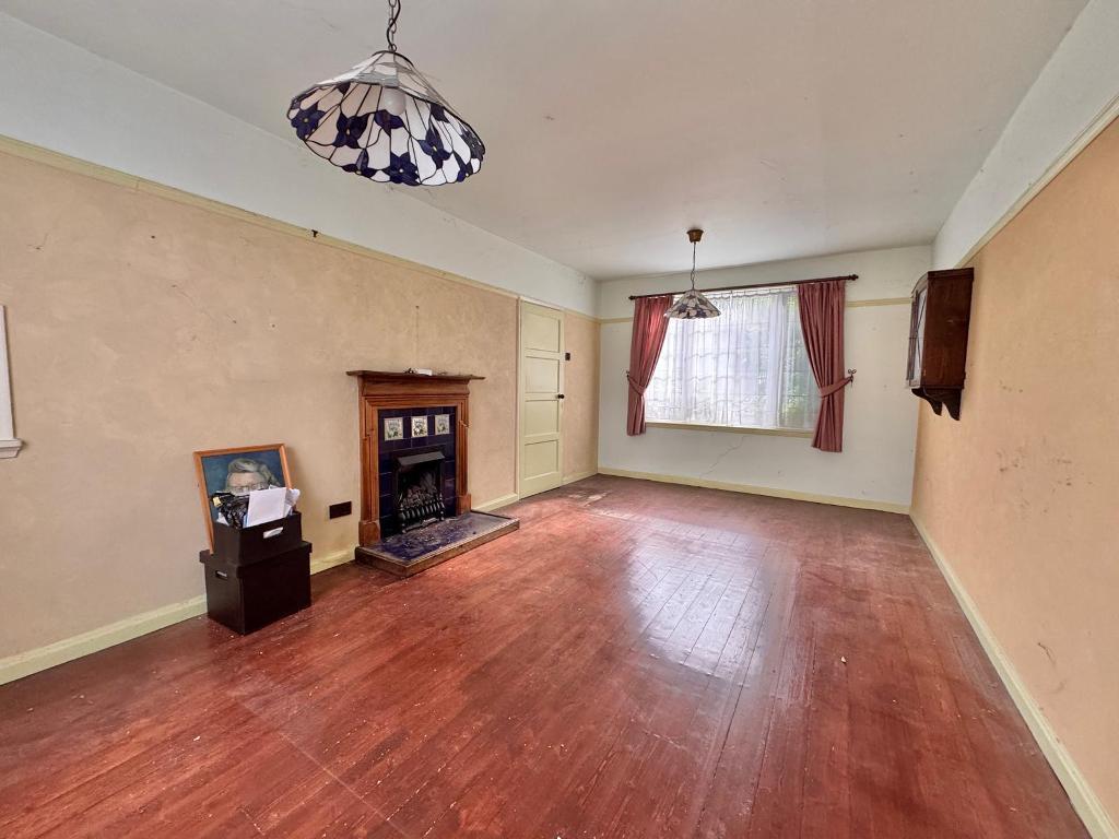 House in Sandwell, King’s Hill - View 2