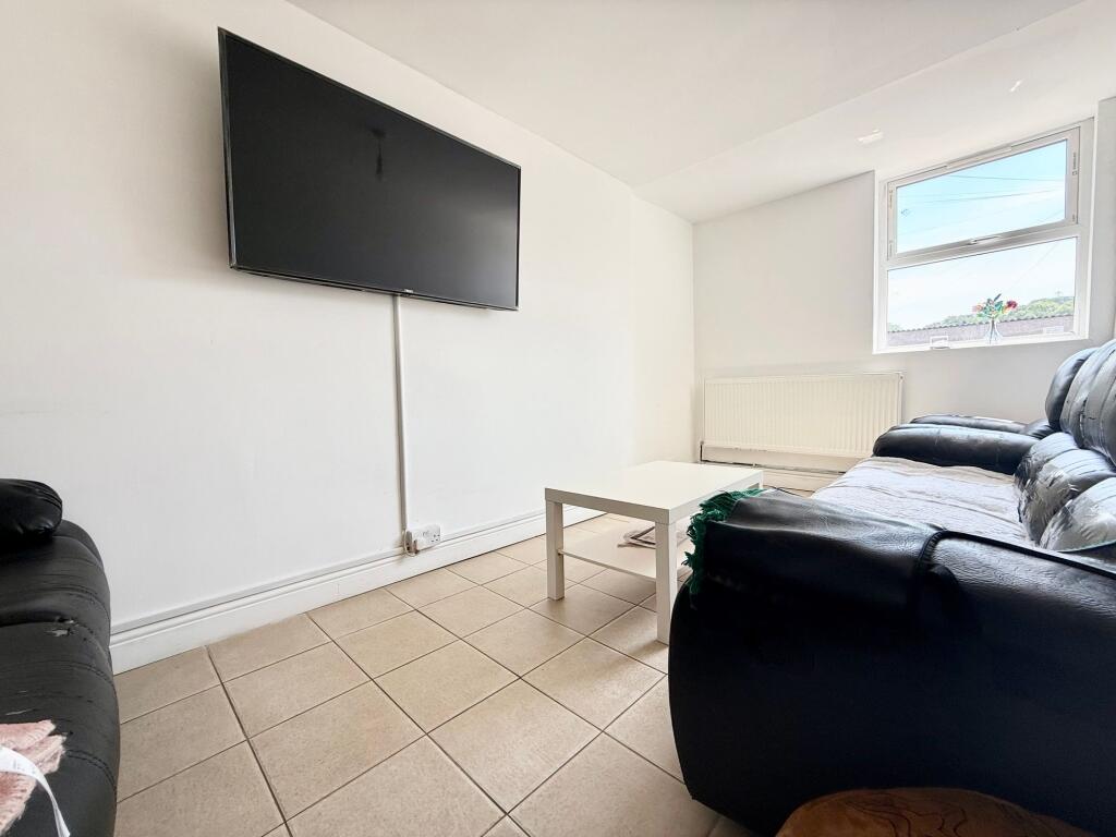 Dallow Road, Luton, LU1 photo 4