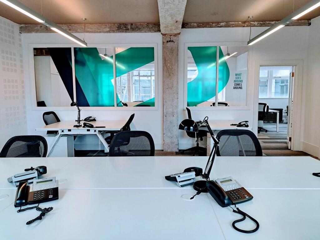 Suite 24 Img7.jpg