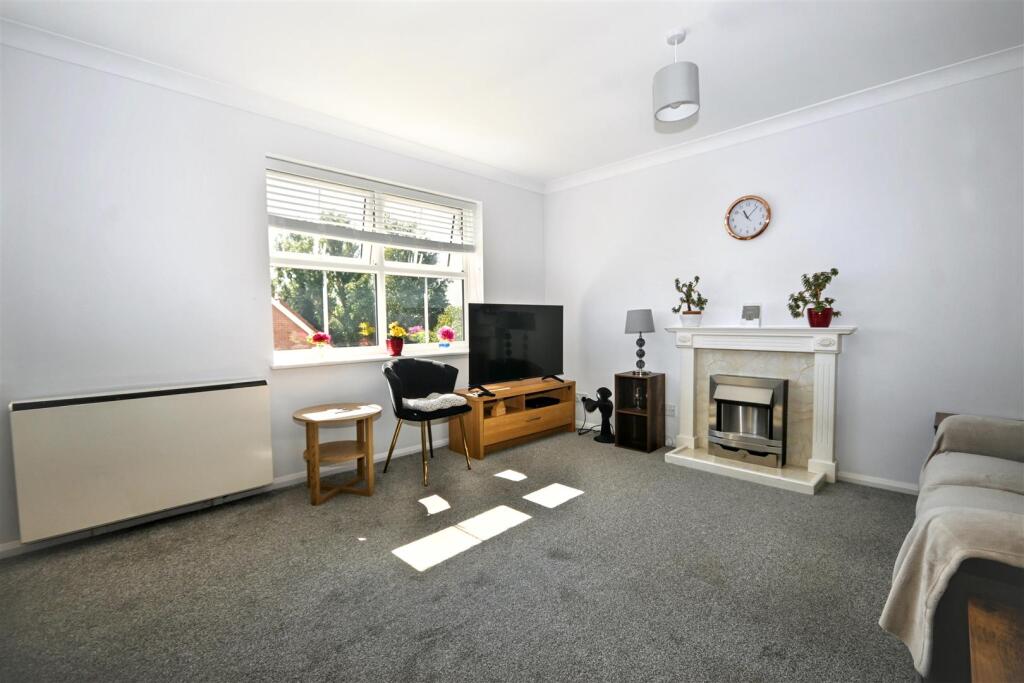 Apartment in Brighton - View 5