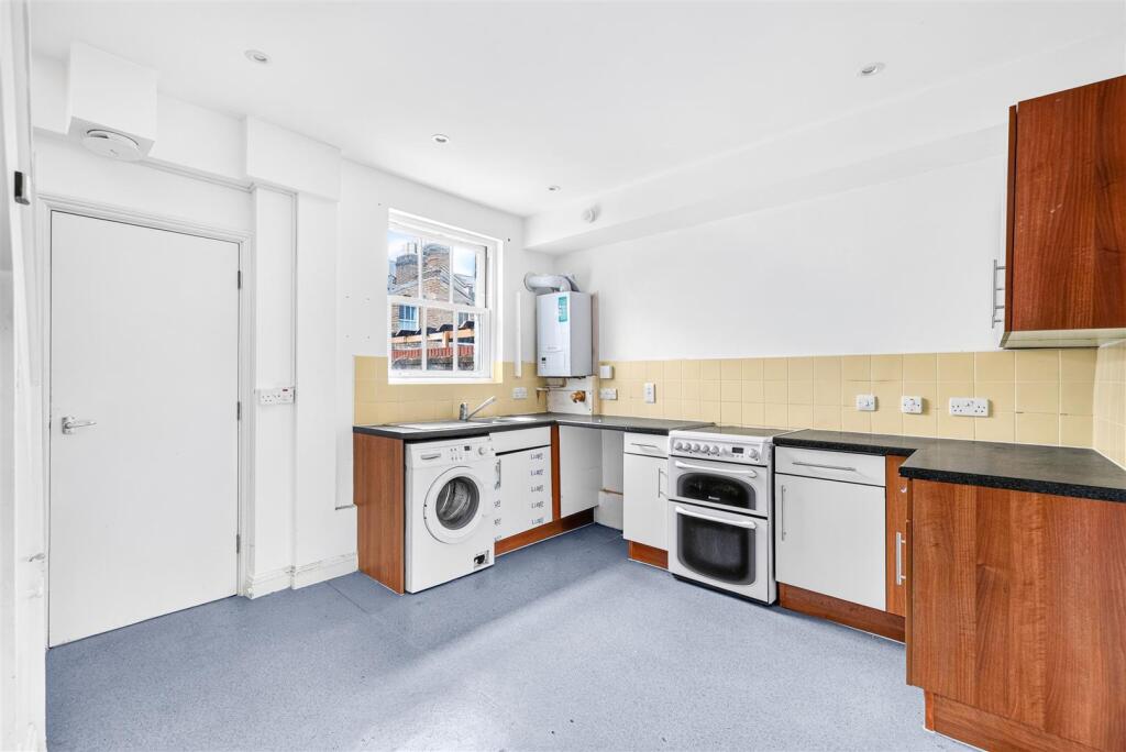 House in London - View 4