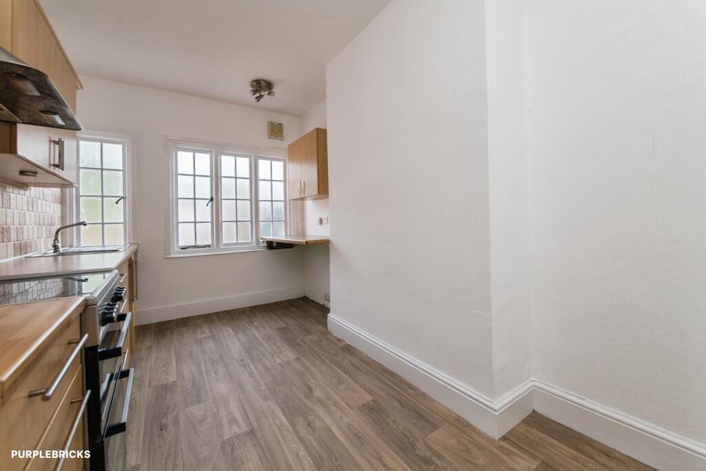 Apartment in Exeter - More