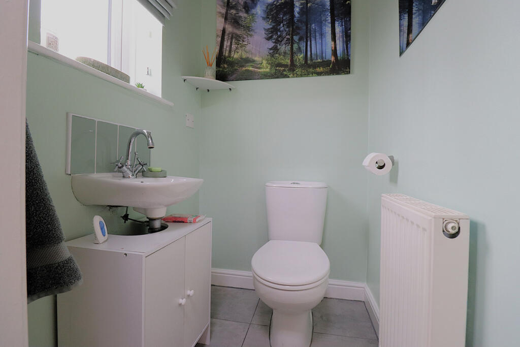 Chapel Close, Shafton Barnsley, S72 photo 5