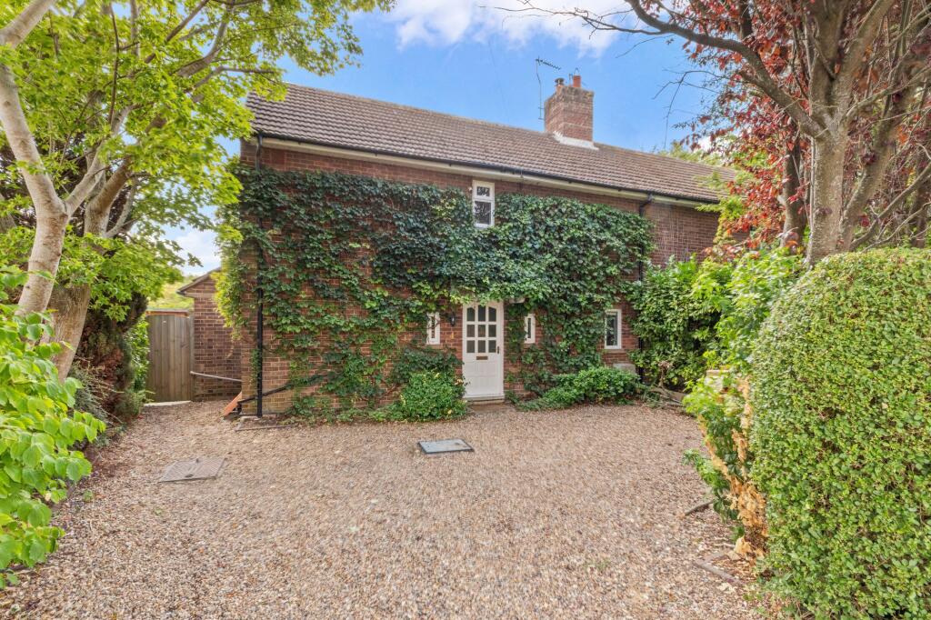 Main image of property: Moor Park, Wendover, HP22
