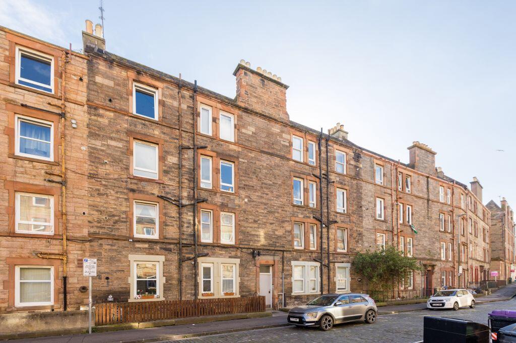 Main image of property: 10/4 Smithfield Street, Gorgie,  Edinburgh, EH11 2PQ