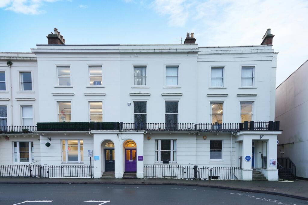 12 Hamilton Terrace-11.jpg