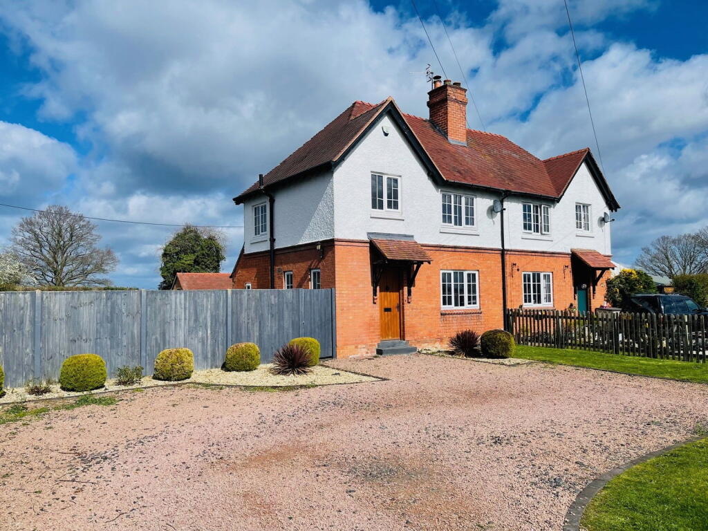 Main image of property: 70 Chance Lane Malvern WR14 3QZ