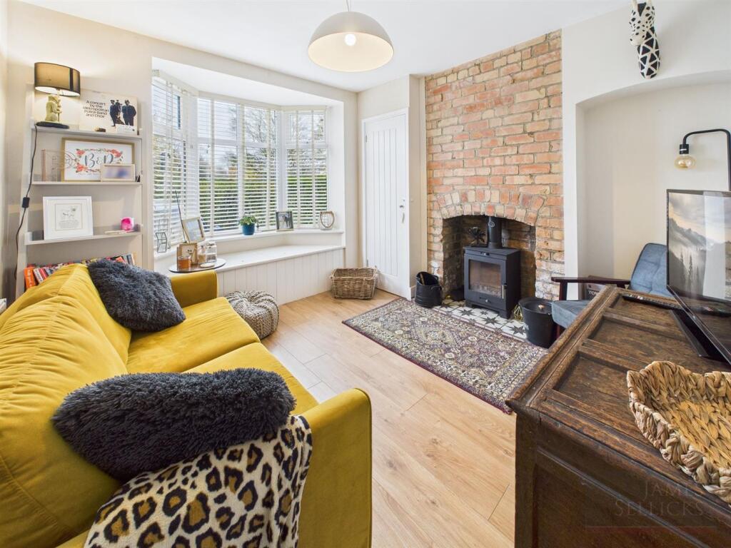 House in Harborough, Husbands Bosworth - More