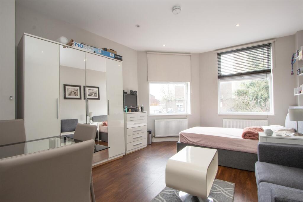 Main image of property: Falcon Road, London SW11