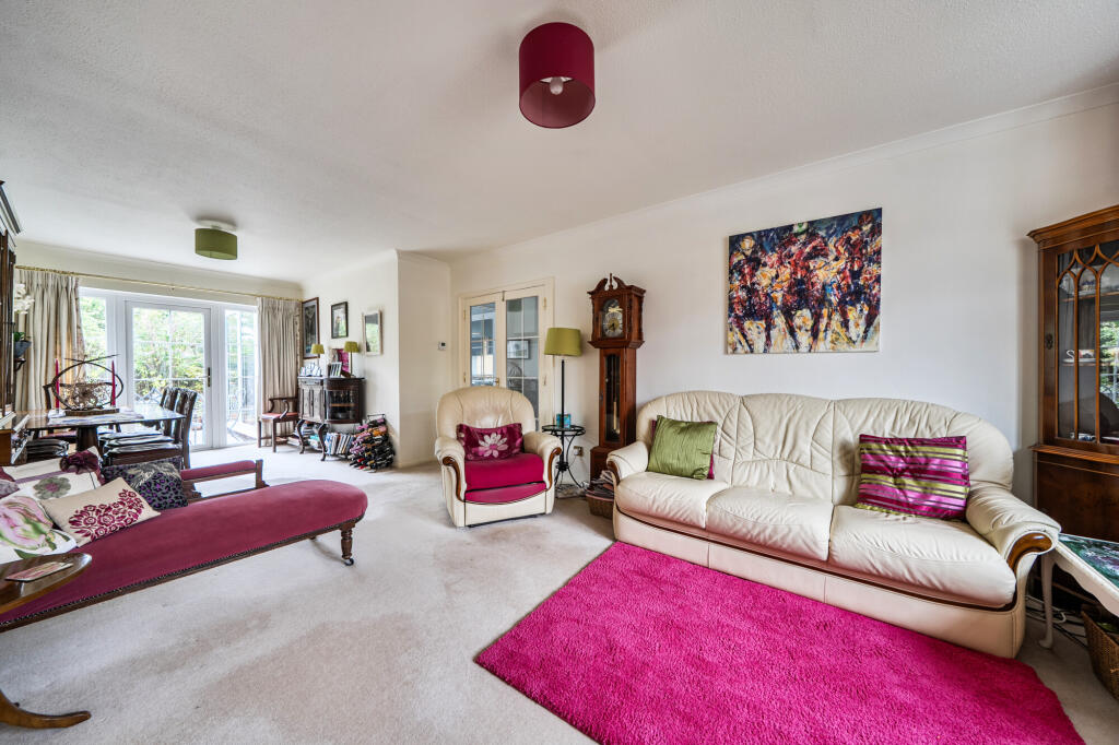 House in Cheltenham, Warden Hill, Lansdown - View 4