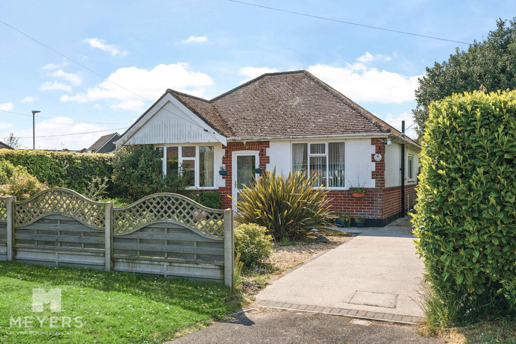 2-bed detached on Vantage, Wool, BH20 6, £385,000