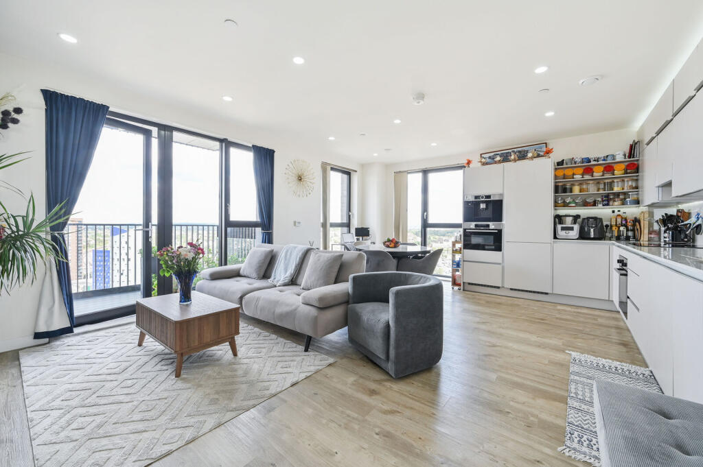Apartment in London - View 2