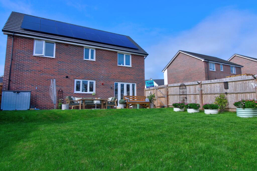 House in Blackwood, Caerphilly - View 4