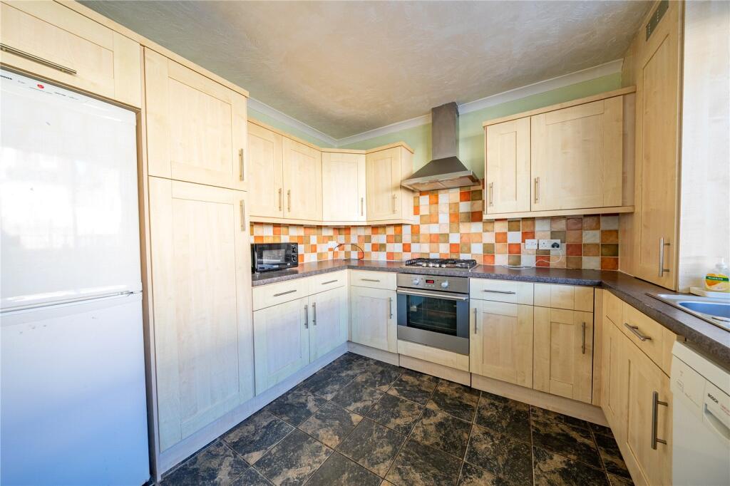 Southlands Close, Leeds, West Yorkshire photo 3