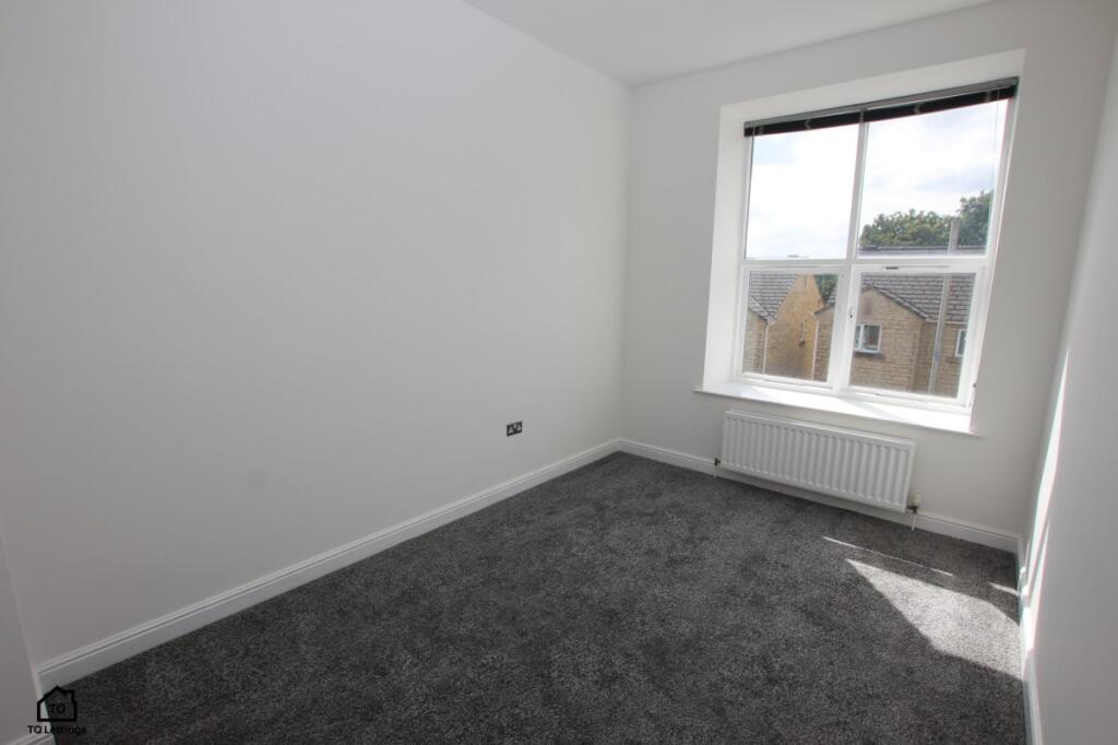 Apartment in Huddersfield - View 5