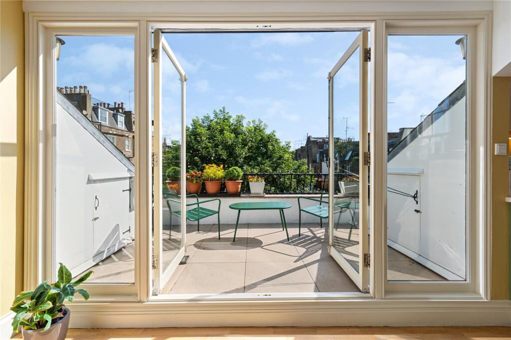 Apartment in London - View 4