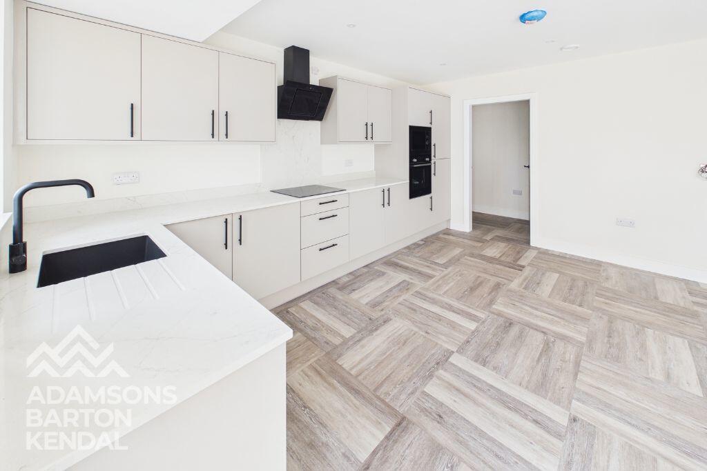 2b Arnside Drive, Bamford, OL11 photo 3