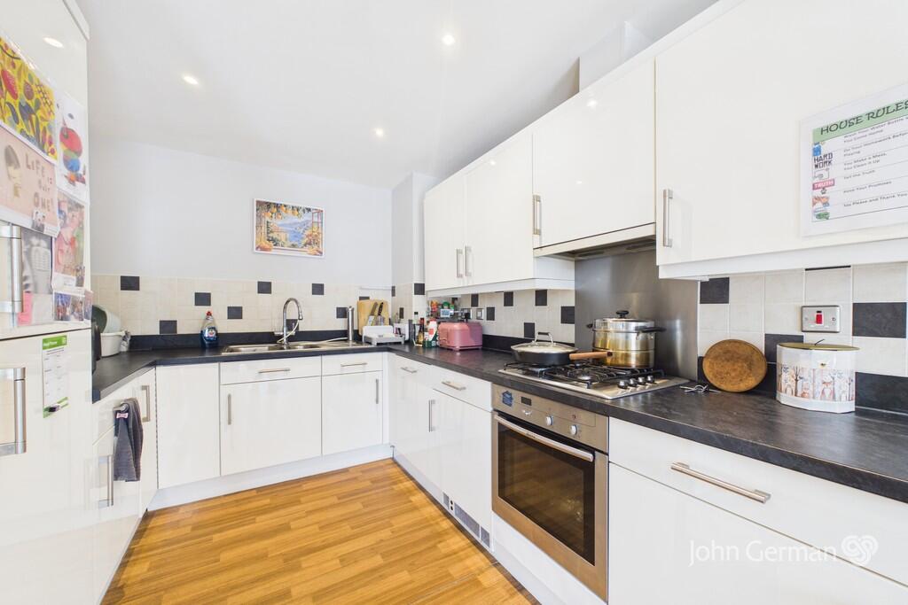 Taylor Court, Ashbourne - View 5