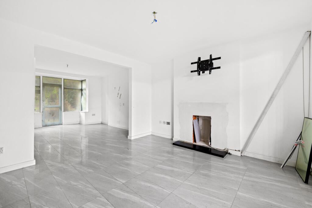 Goldstone Crescent, Hove - View 4