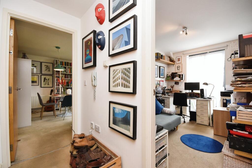 Apartment in Chelmsford - View 5