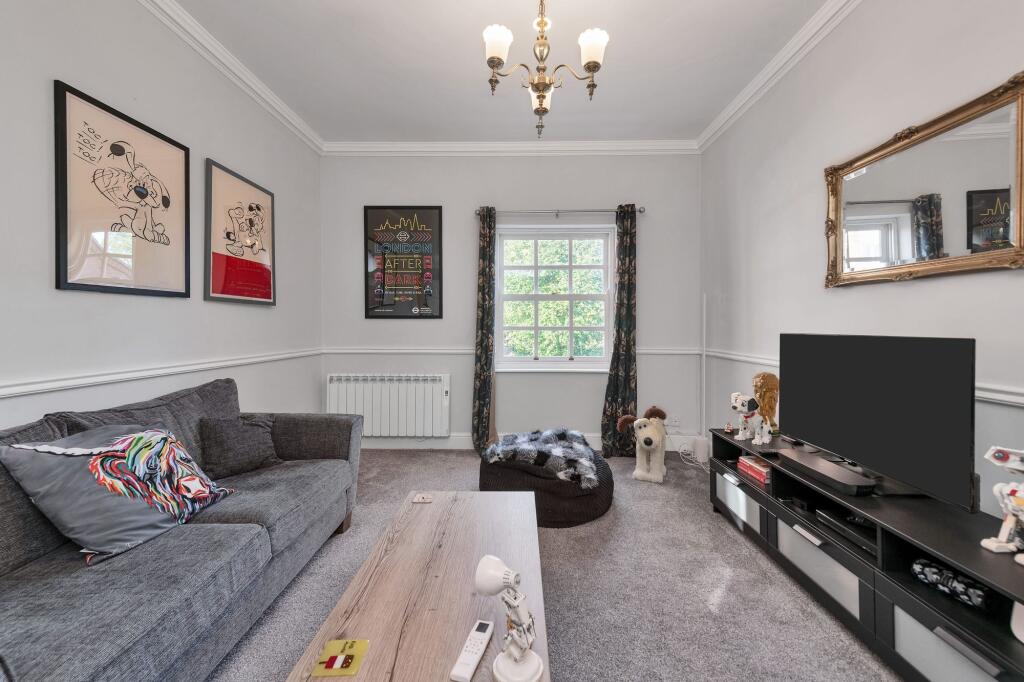 Apartment in Stevenage, Southill - View 5
