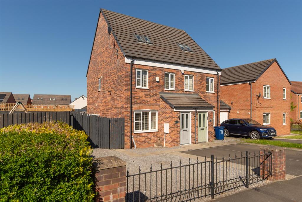 Main image of property: West Avenue, Westerhope, Newcastle Upon Tyne