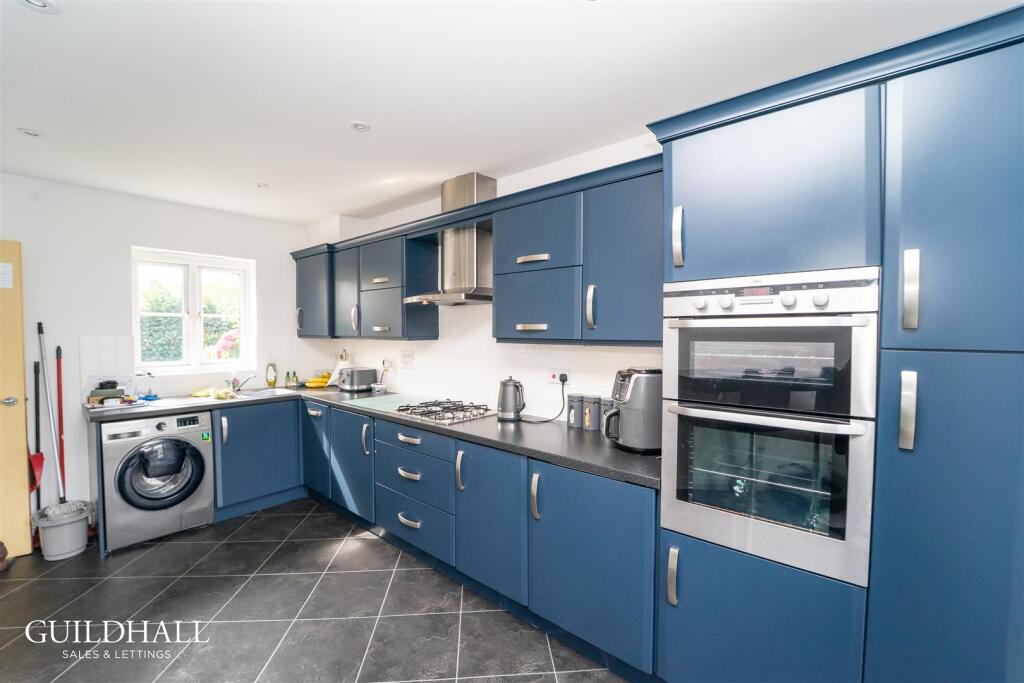 House in Preston - View 5