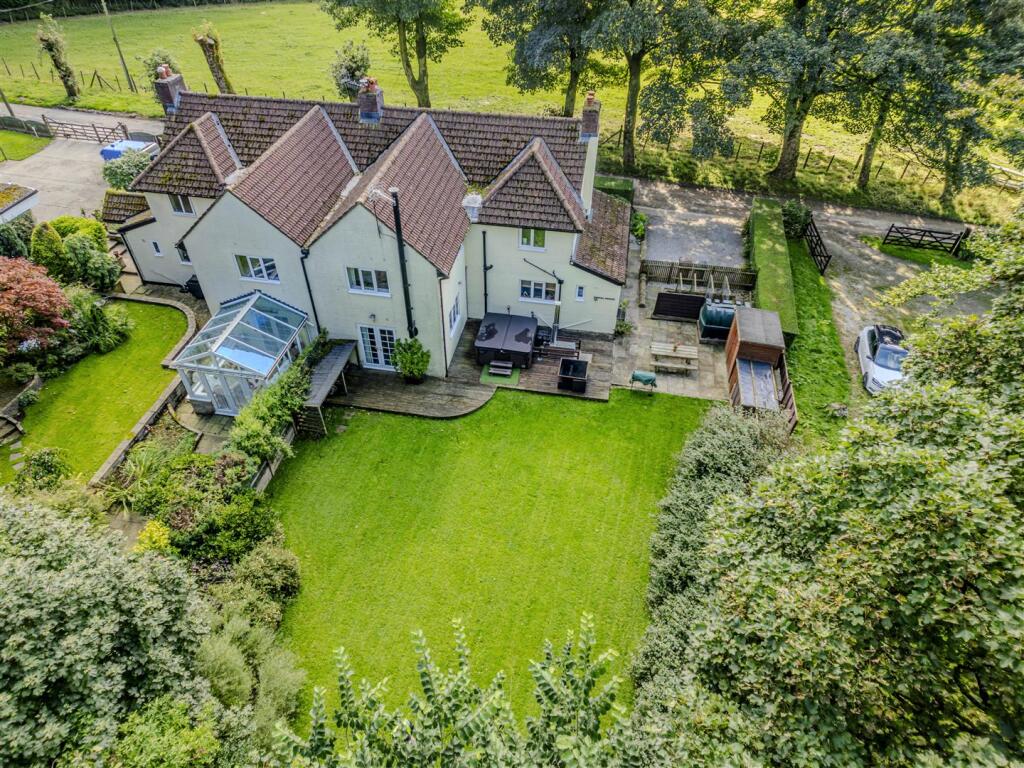 House in Stockport - View 2