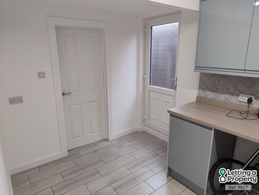 Additional image 9 of Longleat Drive, Cheswick Green, Solihull, West Midlands, B90 4SN