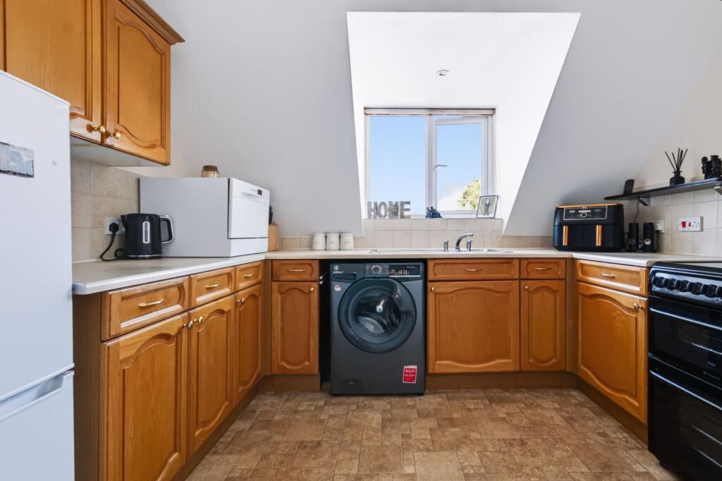 Apartment in Brighton - View 5
