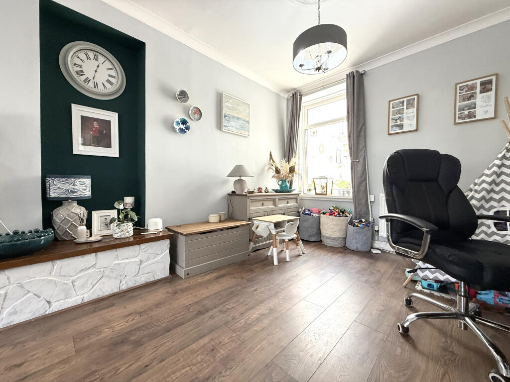 House in Aberdare, Aberaman North - View 4