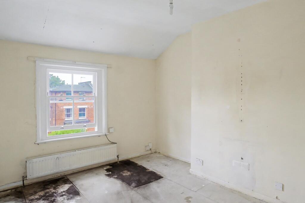 Apartment in London, Shepherd's Bush - View 2