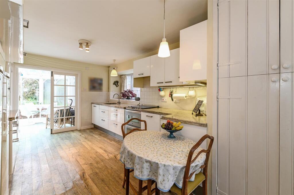 4, Mill Road, Lancing photo 3