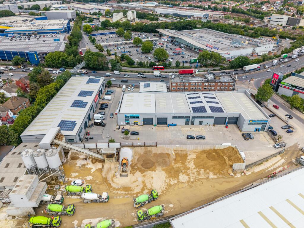 Wembley Trade Park-156.jpg