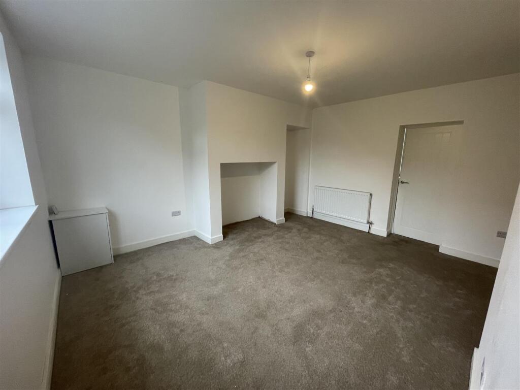 House in Durham - View 5