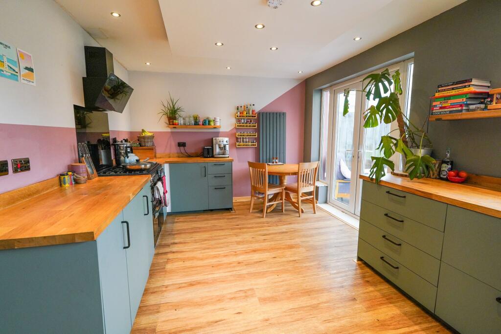 Elsdon Avenue, Whitley Bay, NE25 0JL photo 4