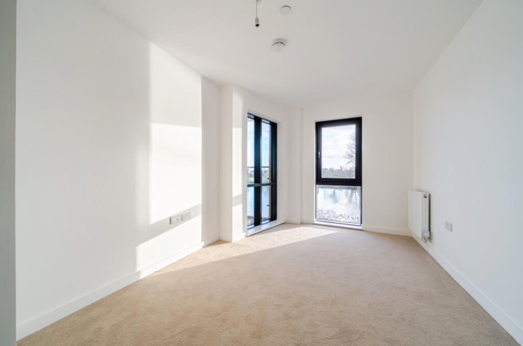 Apartment 16, Yacht Club Place, Trent Lane, Nottingham, Nottinghamshire, NG2 - More