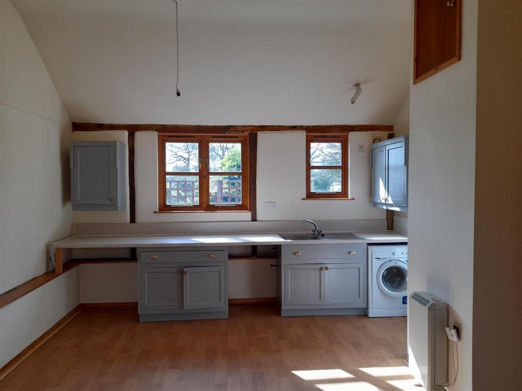 House in Ipswich - View 4