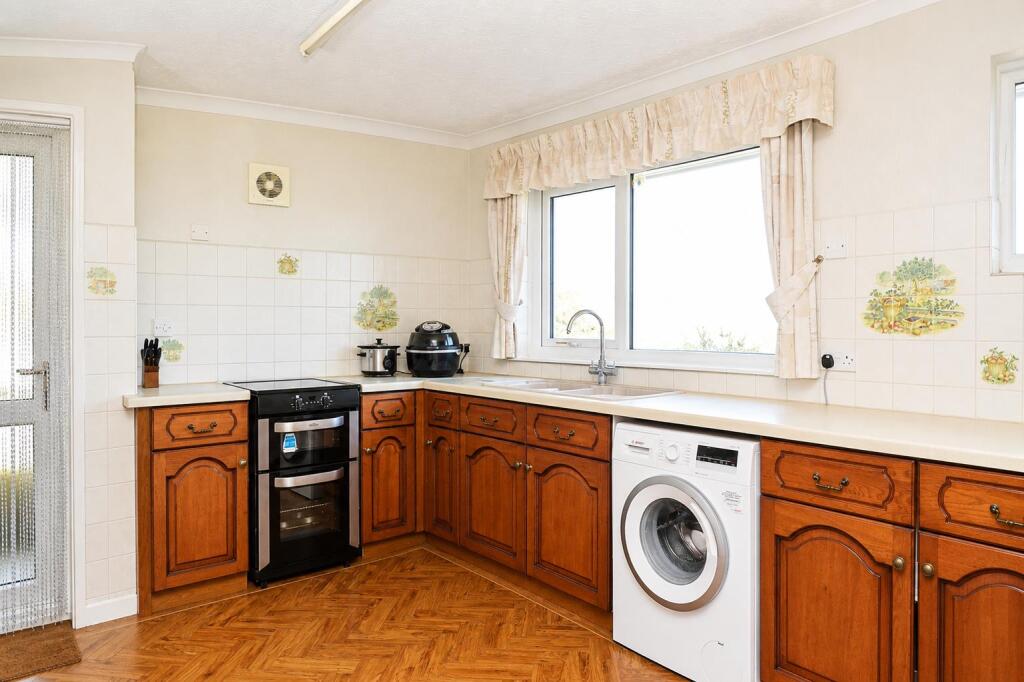 Fantastic Countryside Views * Wroxall photo 3