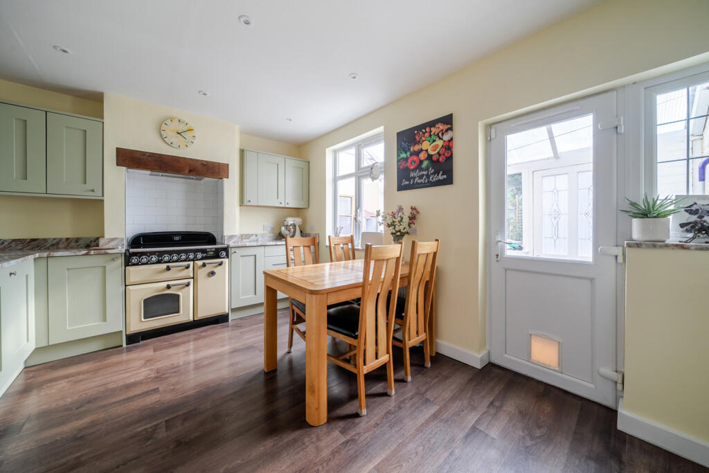 House in London - View 5