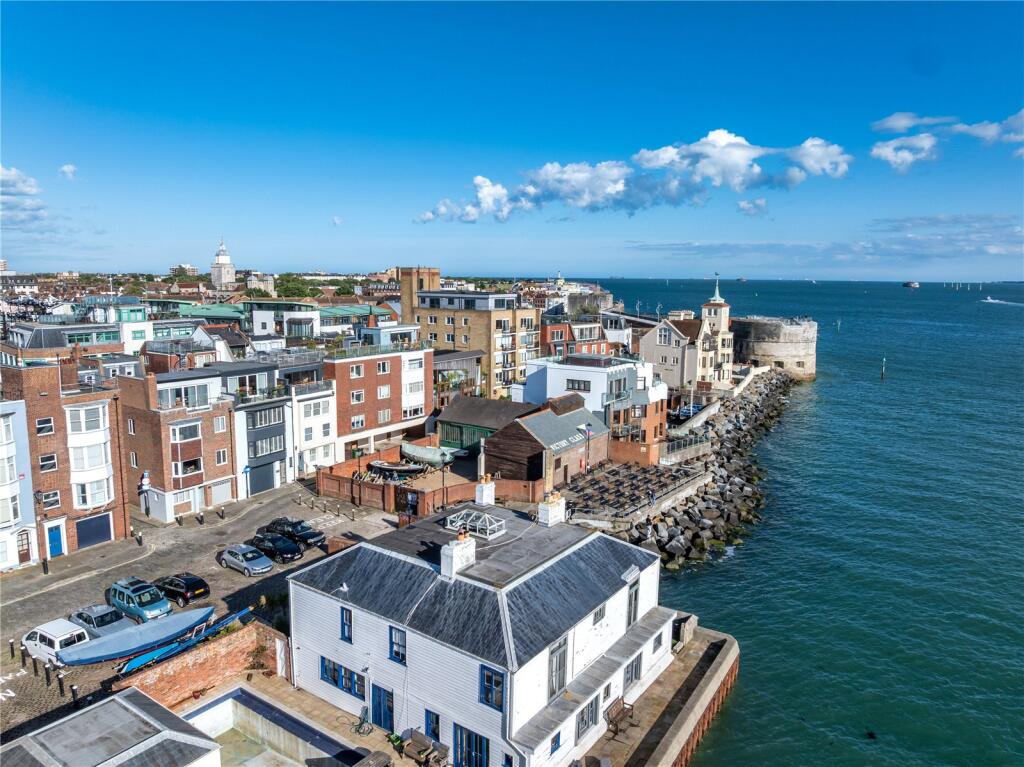 West Street, Portsmouth, Hampshire, PO1 - View 2