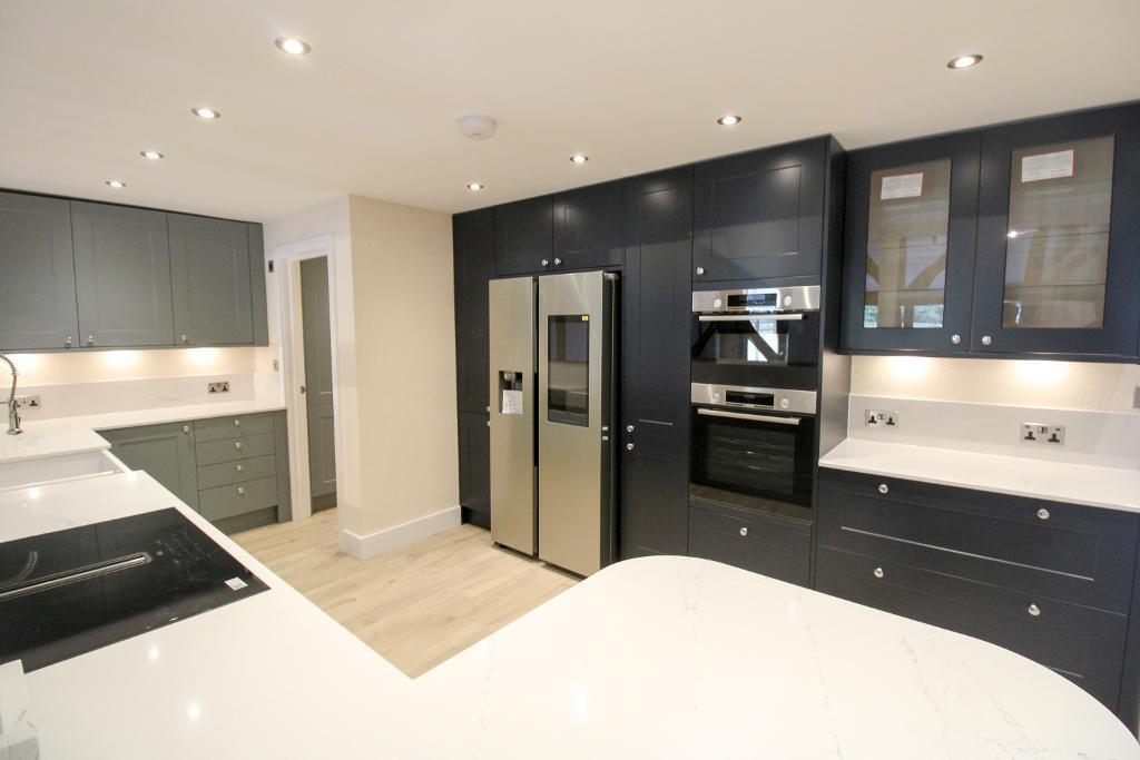 House in London, Harmondsworth - View 5
